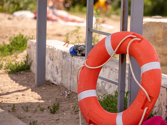 Шесть спасательных вышек, пять площадок для пляжного волейбола и более 30 матросов-спасателей будет в Благовещенске в купальный сезон