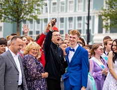 В Благовещенске отгремел выпускной