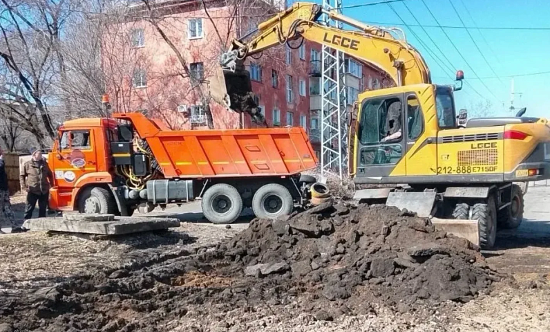 Ямочный ремонт в Благовещенске в активной фазе. Стартовали работы на Театральной