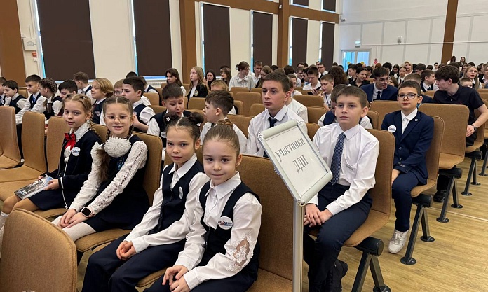 Космическая инженерия, БПЛА и изобретения школьников: чем удивит Форум образовательных решений в 16 школе