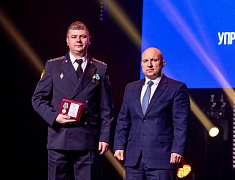 Заместитель мэра Благовещенска поздравил судебных приставов со 160-летием ведомства