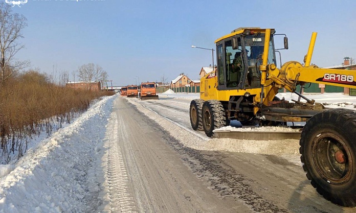 В Благовещенске очистили 65 километров дорог и тротуаров после прошедшего снегопада