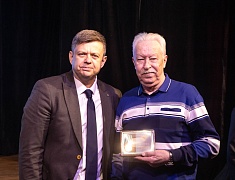 Церемония награждения медалями «За строительство Байкало-Амурской магистрали»