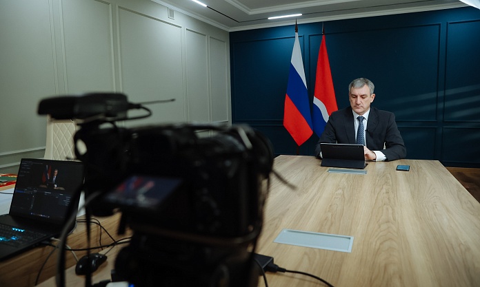 Глава области Василий Орлов во время прямого эфира поблагодарил команду администрации Благовещенска за работу