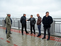 Мэр Благовещенска Олег Имамеев провел выездное рабочее совещание по строительству 10-го участка берегоукрепления набережной