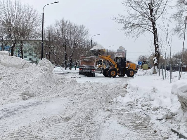 «Мы сами живем в этом городе и видим, какое аномальное количество осадков принес циклон. Остаться в стороне просто не могли»