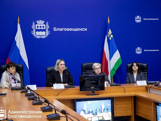 Благовещенских школьников пригласили поступать в медицинские вузы и колледжи