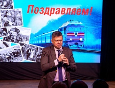 В Благовещенске наградили юбилейными медалями БАМа