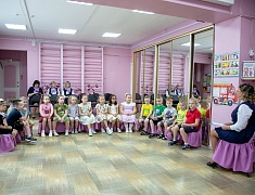 В детском саду № 32 для ребят провели обучение в рамках месячника пожарной безопасности
