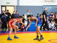 В Благовещенске прошло открытое первенство по вольной борьбе памяти Героя России Ивана Цевуна