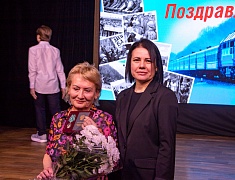 В Благовещенске наградили юбилейными медалями БАМа