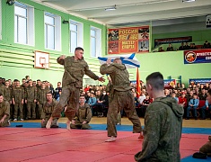 В стенах ДВОКУ прошёл чемпионат по армейскому рукопашному бою