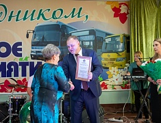 Мэр Благовещенска Олег Имамеев поздравил Автоколонну 1275 с днём автомобилиста