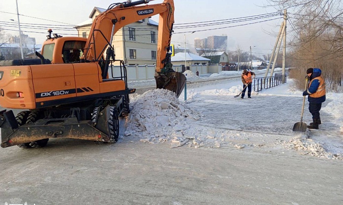 С начала года с улиц Благовещенска вывезли около двух тысяч тонн снега 