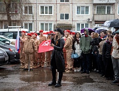 В Благовещенске во дворах ветеранов прошла акция "Поем двором"  