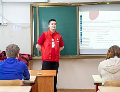 В гимназии №25 прошла третья в этом году «Ярмарка здоровья» для старшеклассников