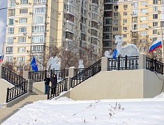 В Благовещенске в купель на Амуре в Крещение окунулись больше двух тысяч человек