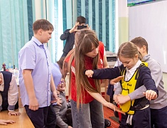 В школе №13 прошли практические занятия по оказанию первой помощи для учеников младших классов