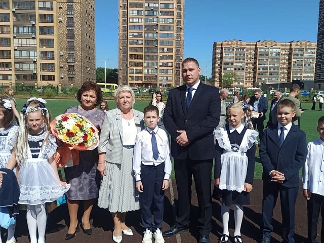 «Главное, вера в себя»: ученики Благовещенска получают напутствия 