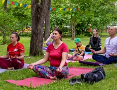 В Городском парке прошел фестиваль йоги