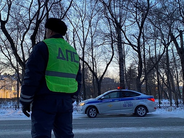 В Благовещенске сотрудники ДПС проверят водителей