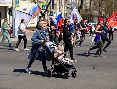 В Благовещенске спортсмены пробежали «Эстафету побед»