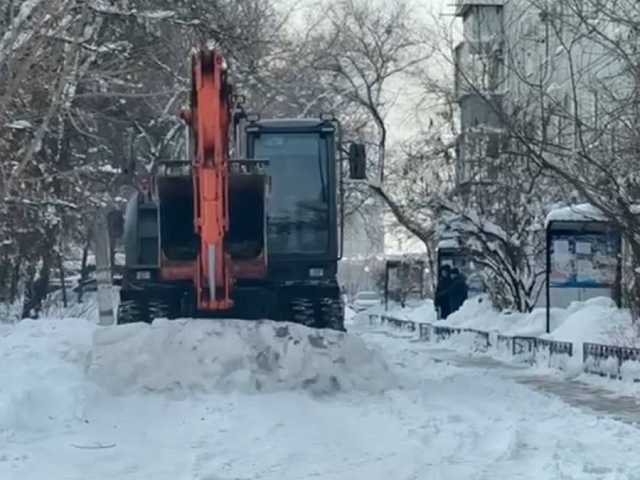 Больше 84% управляющих компаний произвели первичную очистку дворовых территорий после рекордного снегопада