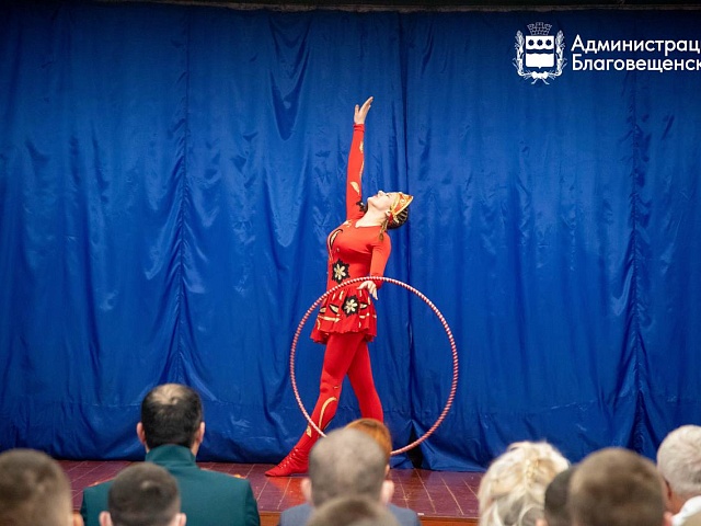 Благовещенские коллективы выступили в военном госпитале в преддверии Дня защитника Отечества 