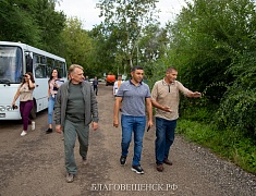 Мэр Благовещенска Олег Имамеев выехал на подтапливаемые во время дождей участки