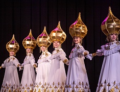 Хореографический ансамбль «Ровесники» отметил 59-летие ярким концертом