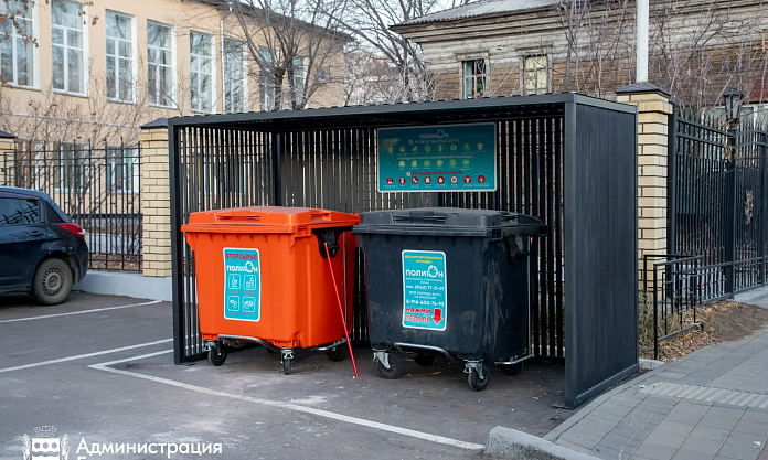 В Благовещенске обновляют контейнерные площадки