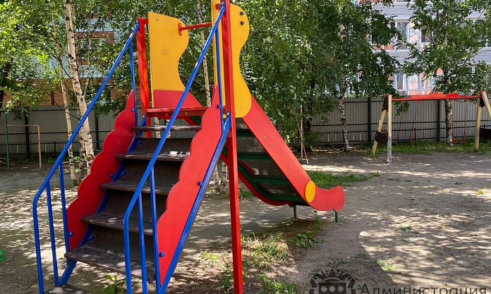 Благоустройство по желанию жителей: в одном из благовещенских дворов появились новые арт-объекты