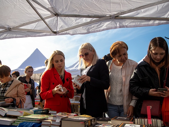 В Благовещенске стартовал книжный фестиваль «Берег»