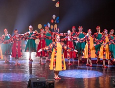 В общественно‑культурном центре прошел благотворительный концерт «Крымская весна»