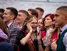 В Благовещенске отгремел выпускной