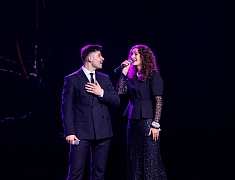 В Благовещенске в преддверии 8 Марта прошел большой праздничный концерт