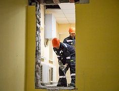 Мэр города Олег Имамеев проконтролировал ремонтные работы Дома культуры в селе Садовом