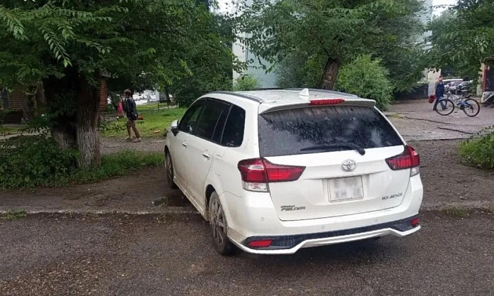 За август благовещенцы неправильно припарковались почти на 300 тысяч рублей