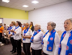 Заместитель мэра Благовещенска Дмитрий Перов поздравил «Ассоциацию пожилых людей» с юбилеем