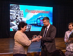 Церемония награждения медалями «За строительство Байкало-Амурской магистрали»