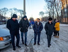 Рабочий выезд мэра по нарушению работы коллектора по Пушкина, 110
