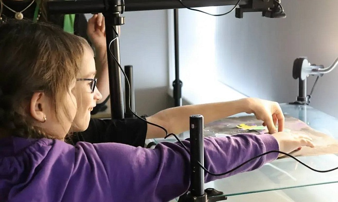 Космическая мастерская в «Доме семьи»: юные исследователи космоса создали видео-открытку