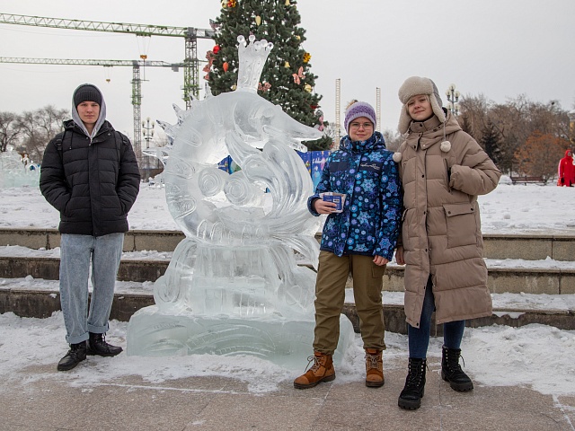 В Благовещенске подвели итоги детско-юношеского фестиваля ледовых скульптур «Волшебный лёд Амура»