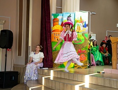 В Благовещенске прошла премьера спектакля «Чиполлино»