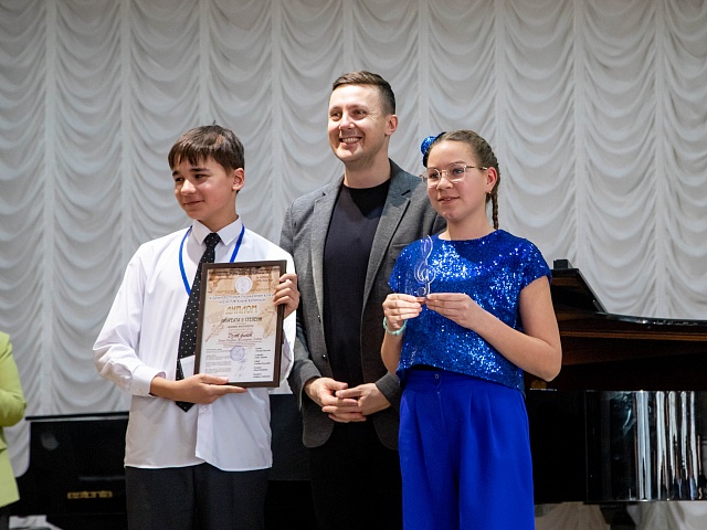 В Благовещенске более 300 юных музыкантов приняли участие в конкурсе имени Марии Кнауф-Каминской