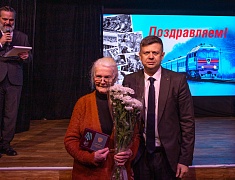 Церемония награждения медалями «За строительство Байкало-Амурской магистрали»