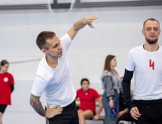 В Благовещенске впервые прошел турнир по волейболу сидя