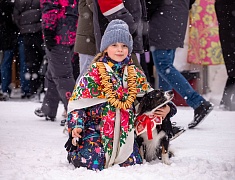 На площади Ленина и набережной Амура прошли народные гуляния в честь масленицы