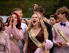 В Благовещенске отгремел выпускной