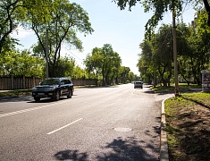 Выездное совещание у школы № 22 провел мэр Благовещенска Олег Имамеев